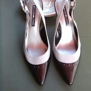 NWOT Bandolino Sling Back Heels